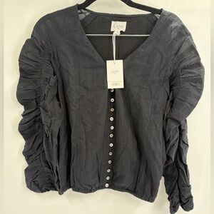 CAMI NYC Ruched Sleeve Button Front Blouse Black Textured V-Neck Size xs NWT